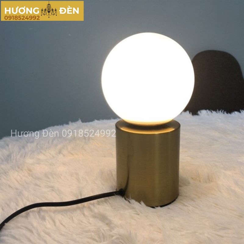 den-ban-trang-tri-cao-cap-db59